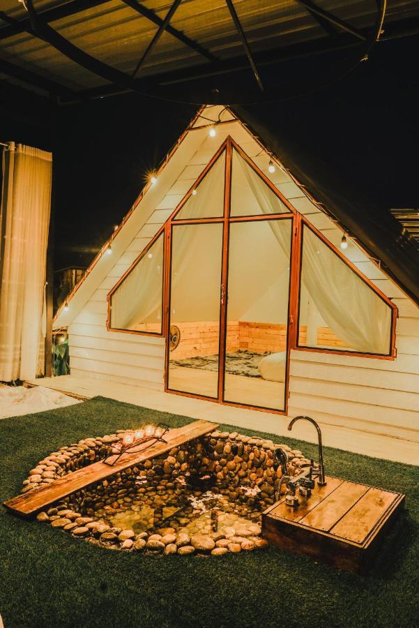 Nang Non Camping Ville นางนอนแค้มป์ปิ้งวิลล์ Mae Sai Esterno foto